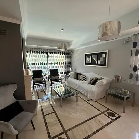 Family Friendly Next To Puerto Banus Villa Marbella